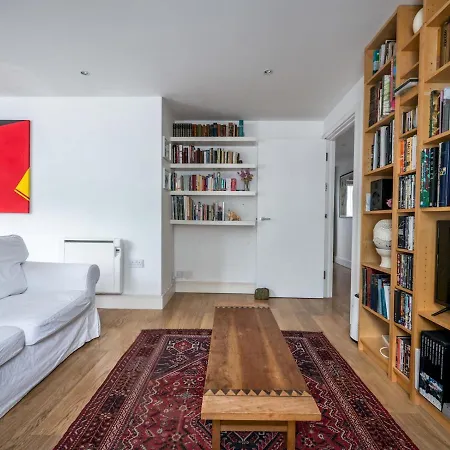 Cosy And Spacious Flat Near London Bridge Exterior photo